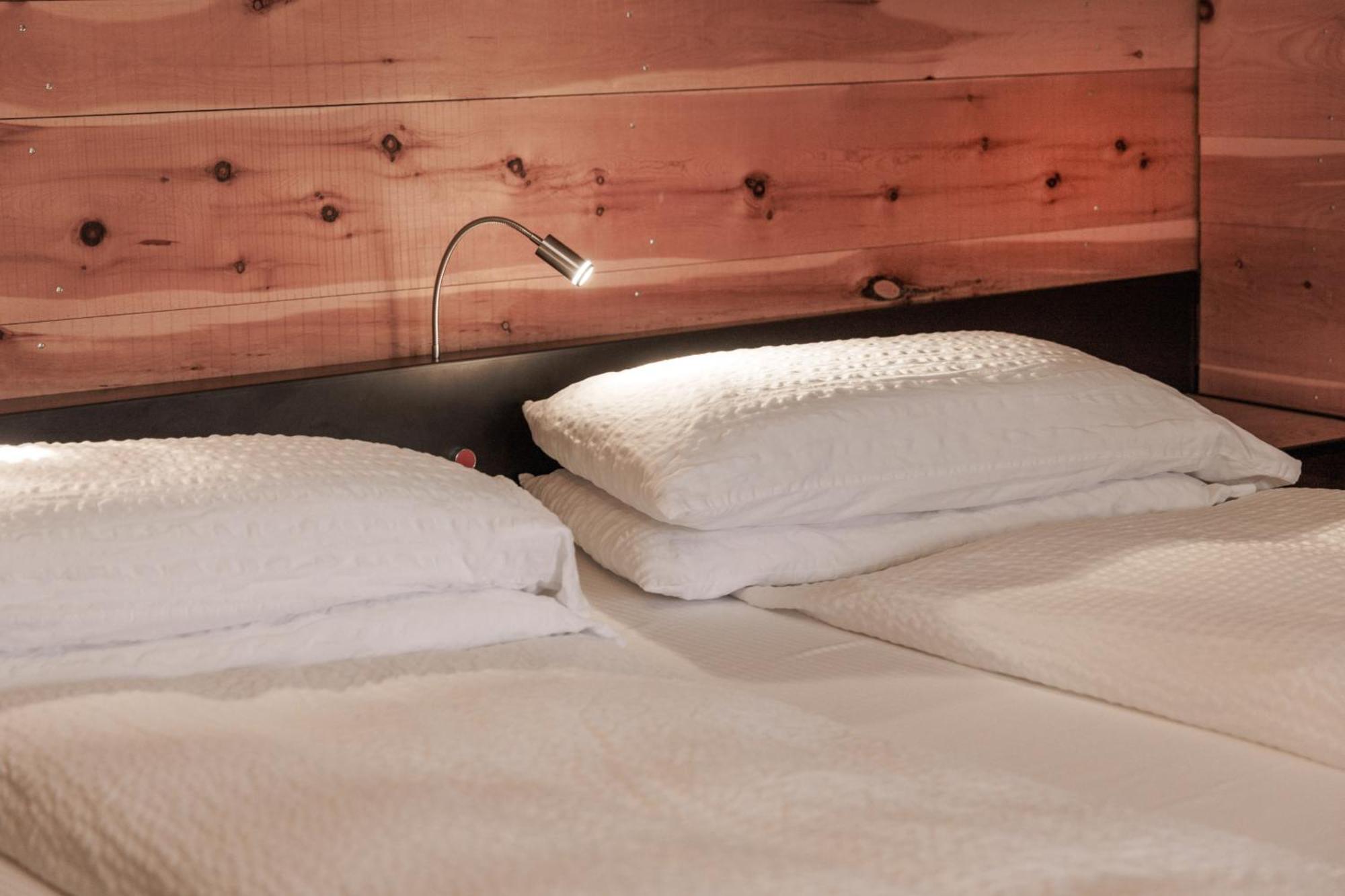 Ambienthotel Primaluna Malcesine Buitenkant foto