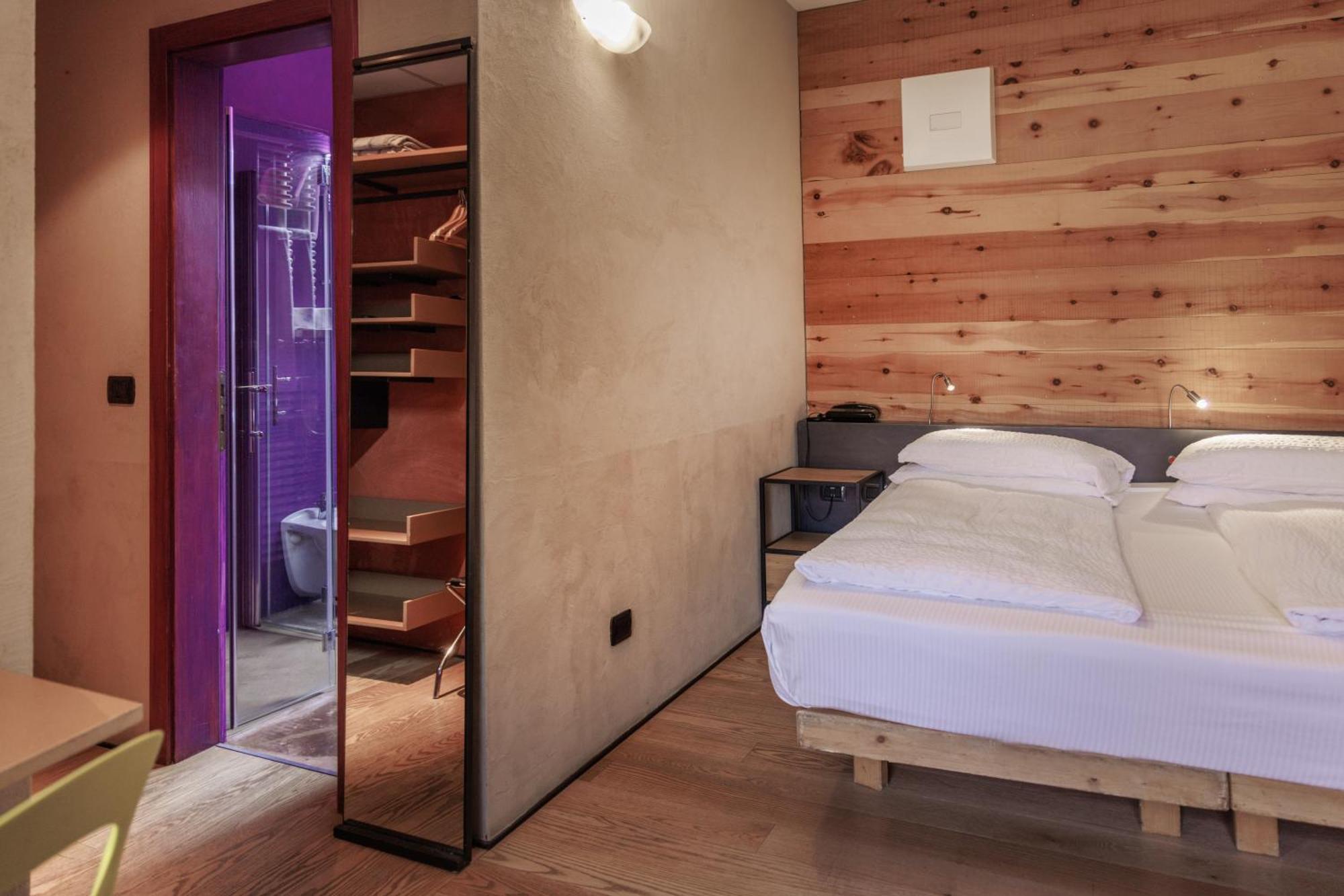 Ambienthotel Primaluna Malcesine Buitenkant foto