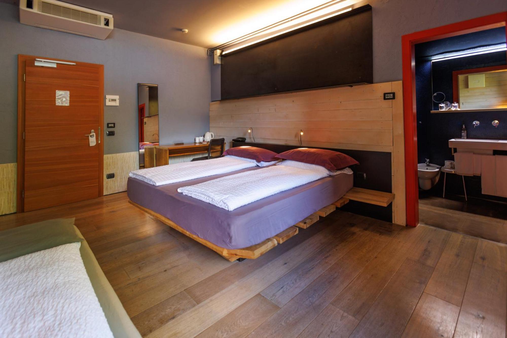 Ambienthotel Primaluna Malcesine Buitenkant foto