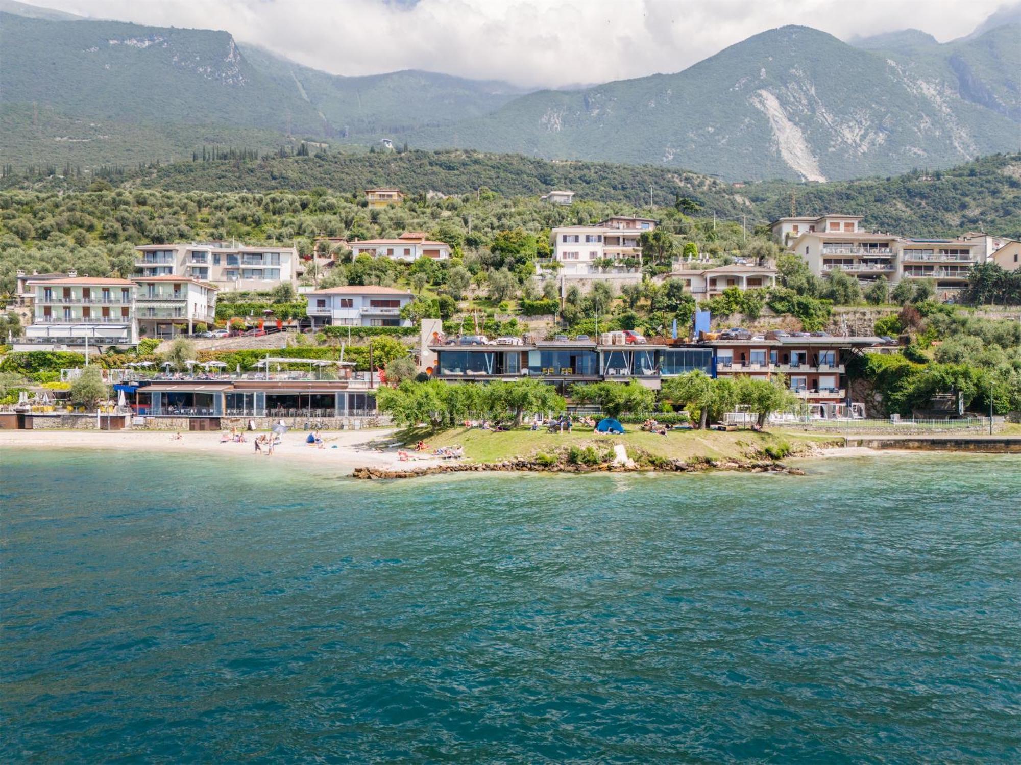 Ambienthotel Primaluna Malcesine Buitenkant foto