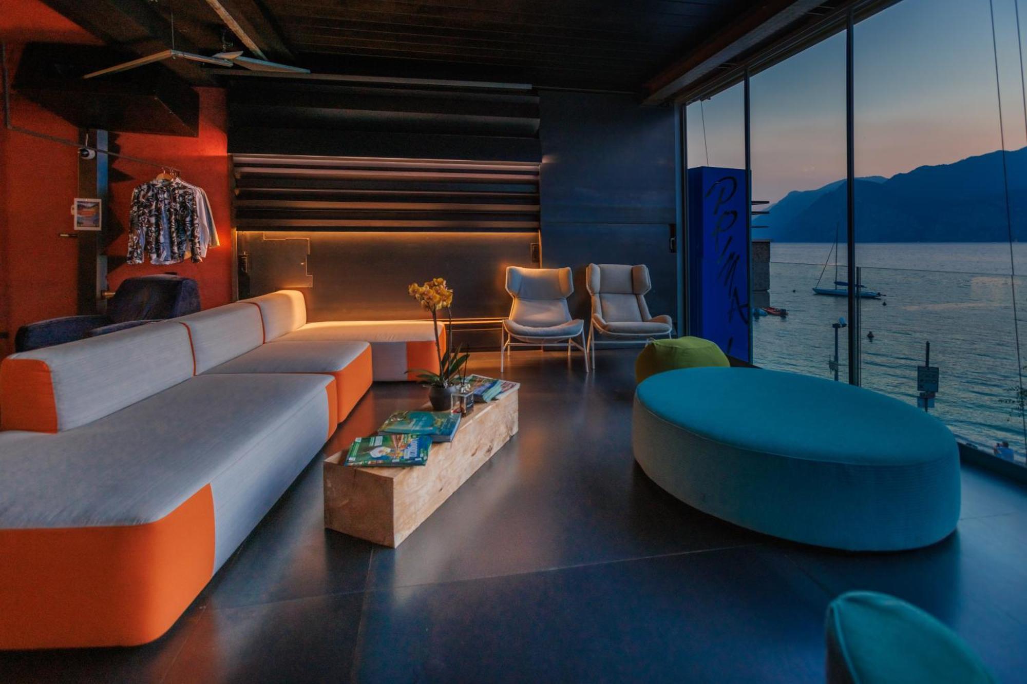 Ambienthotel Primaluna Malcesine Buitenkant foto