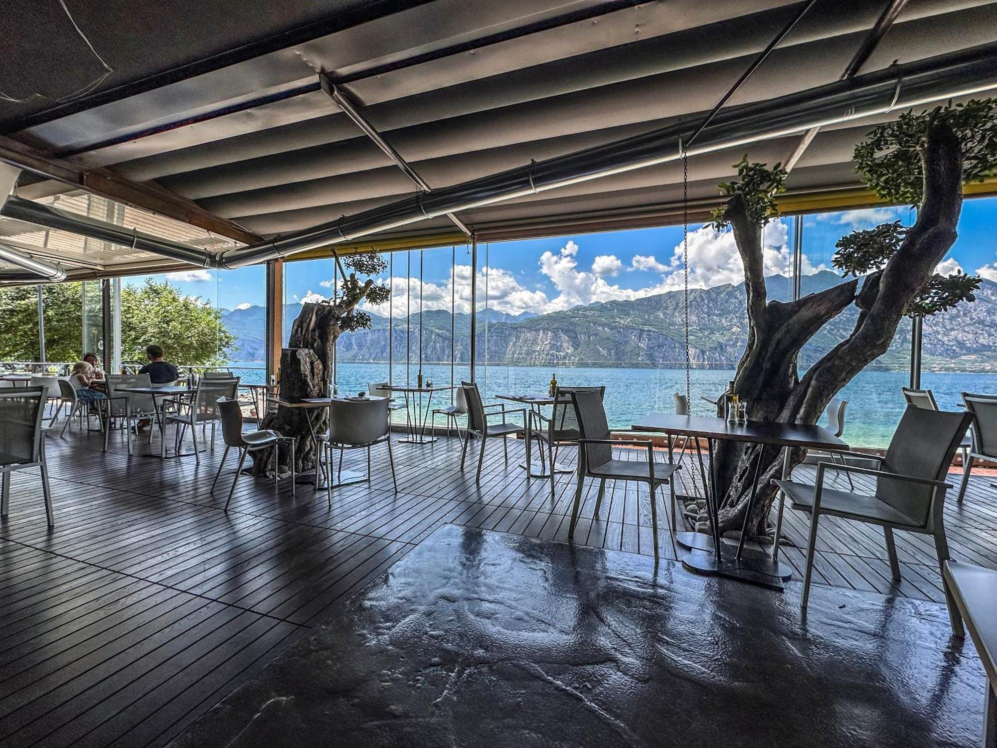 Ambienthotel Primaluna Malcesine Buitenkant foto